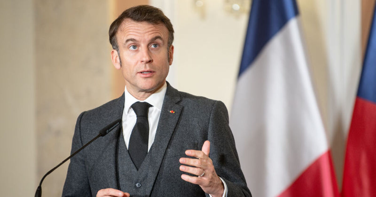 Fransa Cumhurbaşkanı Macron, “ölmeye yardım” diye nitelediği yasa tasarısının Bakanlar Kurulunda görüşüleceğini deklare etti