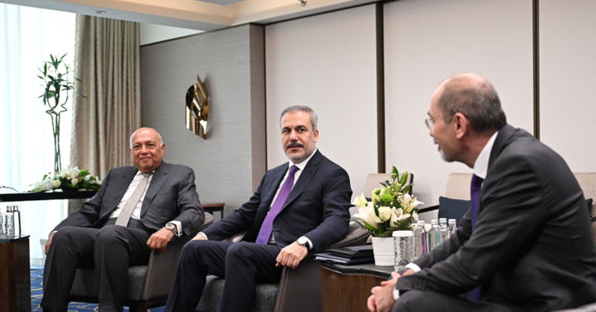 Dışişleri Bakanı Fidan Riyad’da Gazze Temas Grubu toplantısına katıldı
