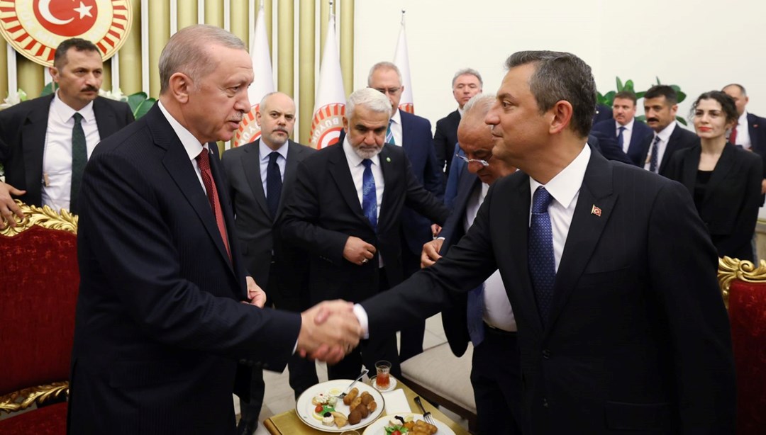 Siyasette gözler Erdoğan-Hususi zirvesinde: Özgür Hususi, Cumhurbaşkanı Erdoğan’la hangi mevzuları konuşacağını deklare etti – Son Dakika Türkiye Haberleri