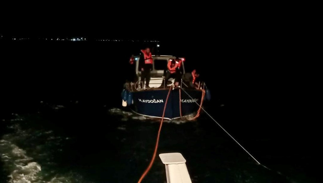 Çanakkale Boğazı’nda tekne arızası – Son Dakika Türkiye Haberleri